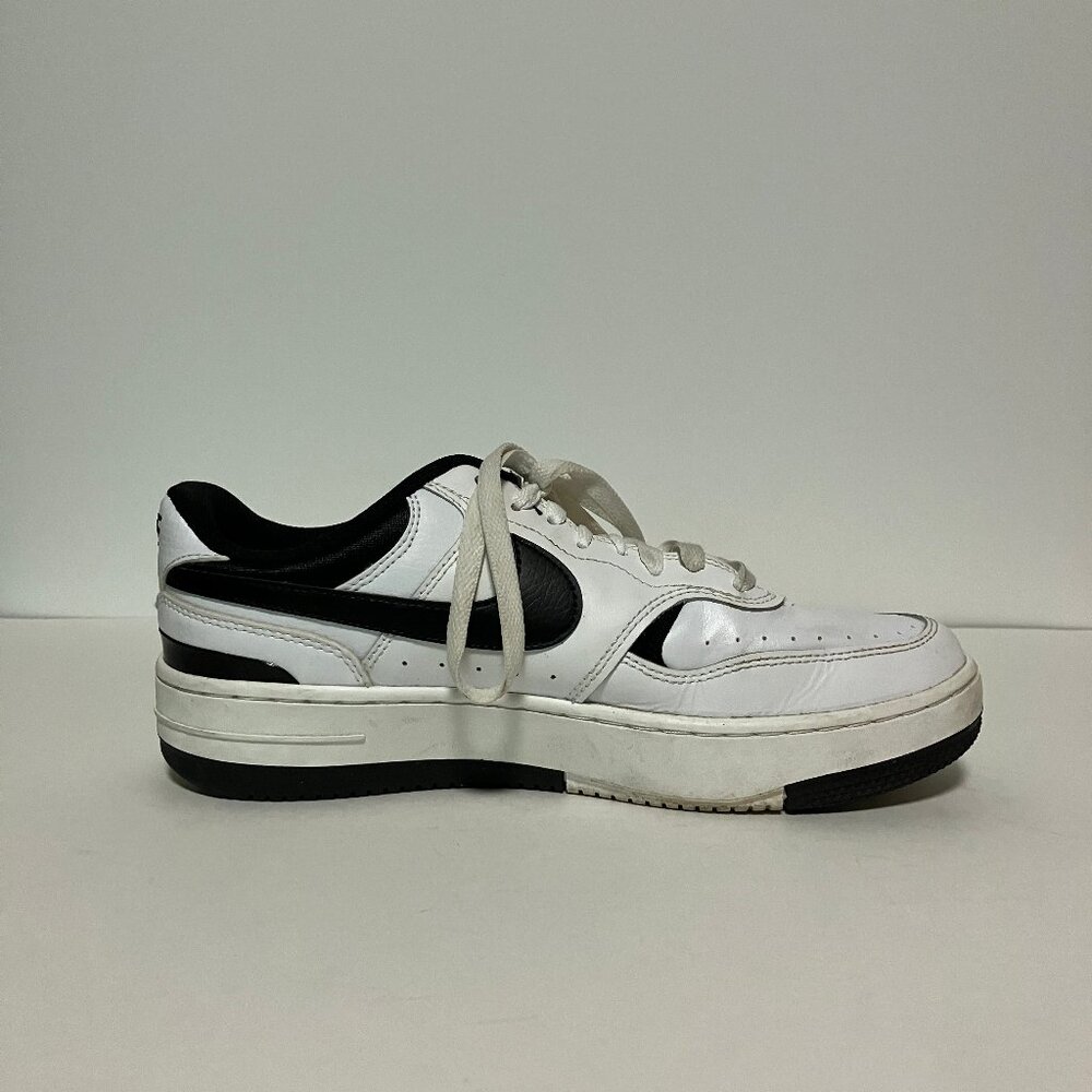 Nike Gamma Force DX9176-100, Women's Size 10, Black/White Sneakers - Picture 7 of 13